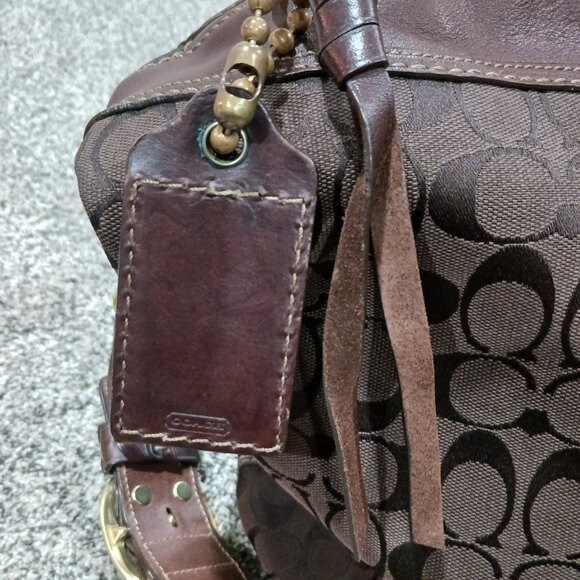 Coach signature print bucket bag - Picture 11 of 12